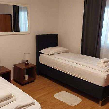 Holiday Retreat Apartment - Zadar Bagian luar foto